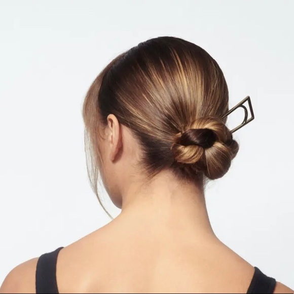 Oribe Geometric Gold Hair Stick - Picture 5 of 12